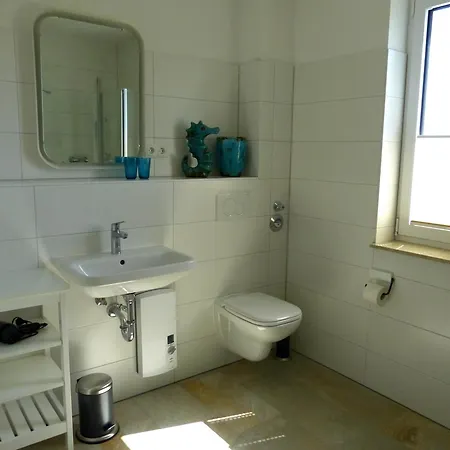 Apartment Kaeptn Brass 1 App 3 Strandgut Dierhagen